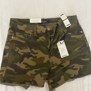 Judy Blue camo denim shorts, high waisted.
